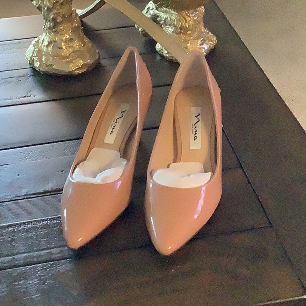 Nina Women's Tan Pumps